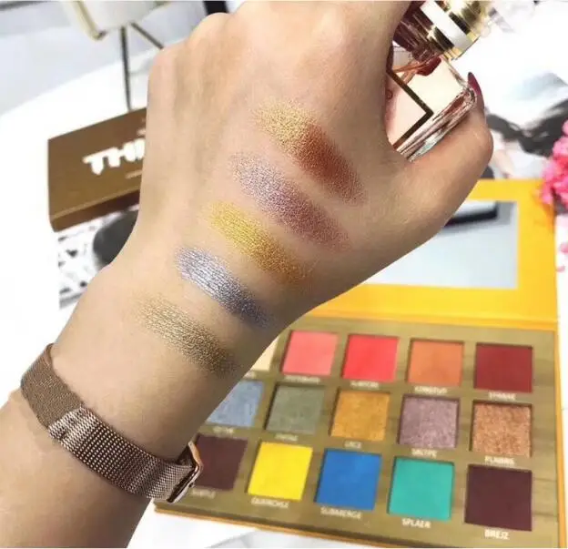 New Jaw Eyeshadow Palette 24 Colors Five-pointed Star Jaw Breaker Eyeshadow Palette Factory Direct Cosmetic Palette - Цвет: thirty