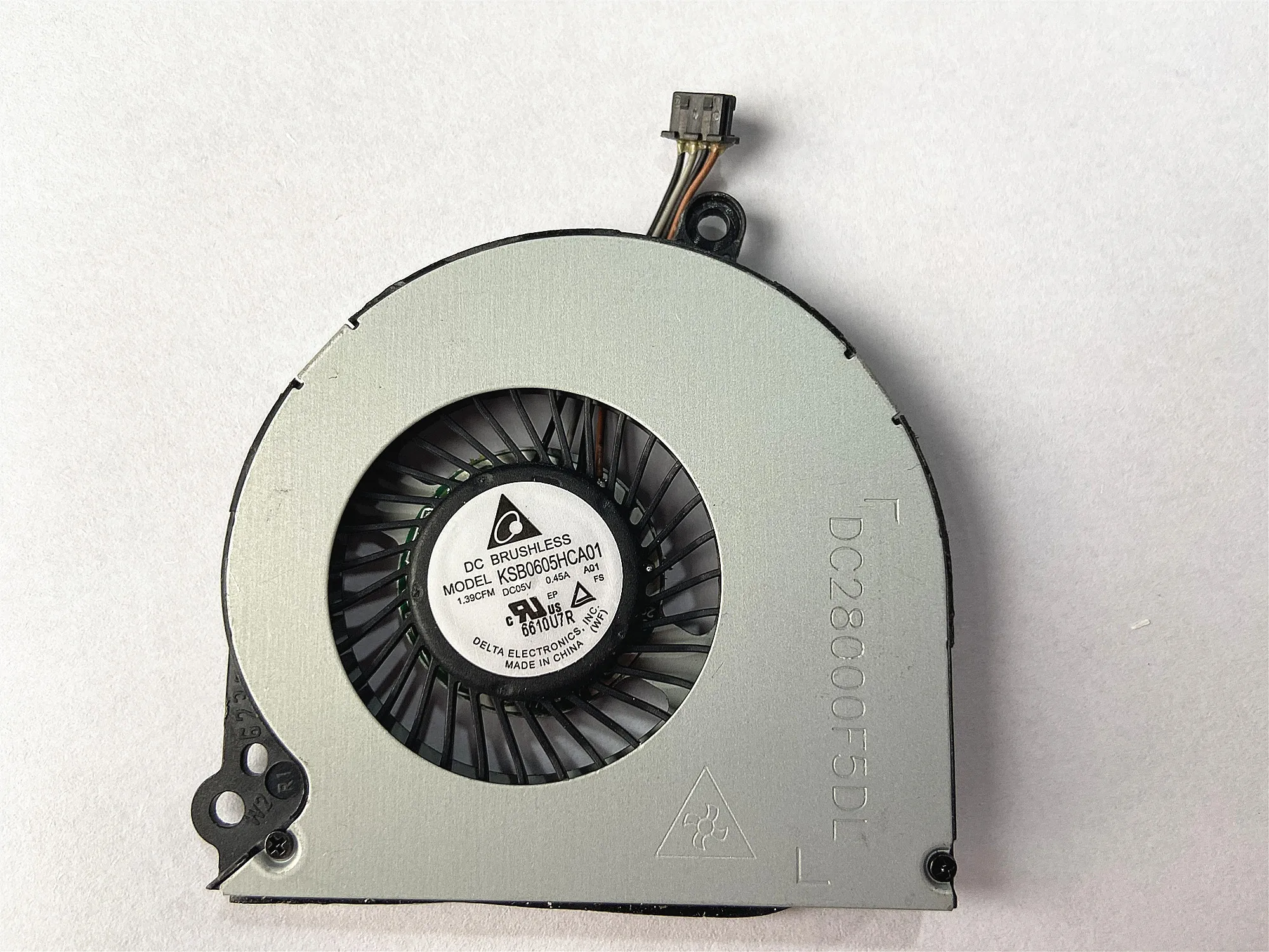 

Suitable for e7440 e7420 laptop fan ksb05105hc cl1l