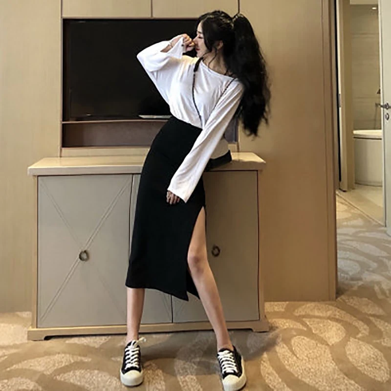 Женская длинная юбка с высокой талией облегающая черная разрезом весна