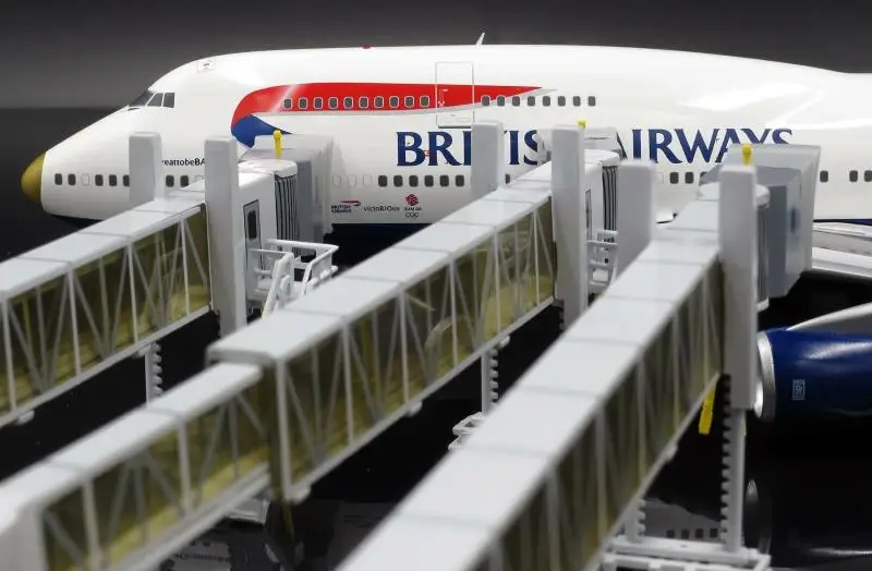 1:200 аэропорт пассажирский посадочный мост один/Двухканальный для Airbus A380 B747 модель широкий узкий корпус самолет игрушка