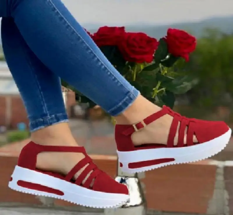 

Сандалии женские на массивной подошве, Удобные однотонные босоножки на среднем каблуке, Уличная обувь с перфорацией, плоская подошва, повсе...