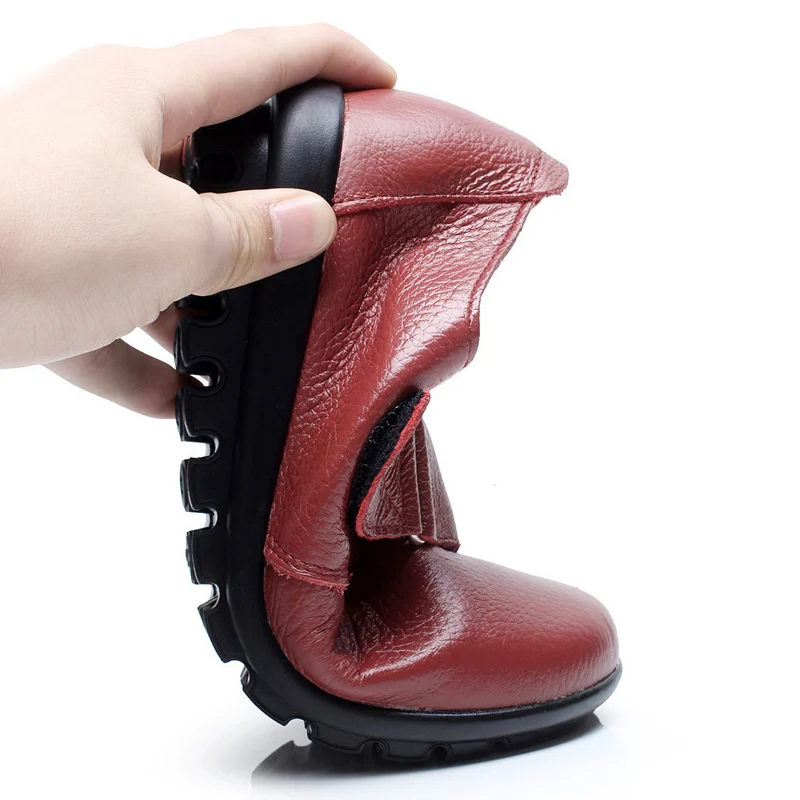 Лоферы женские из натуральной кожи удобные мокасины красные туфли для треккинга