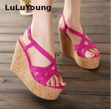 Новинка на высоком каблуке 11 см Обувь туфли танкетке с перекрестными ремешками