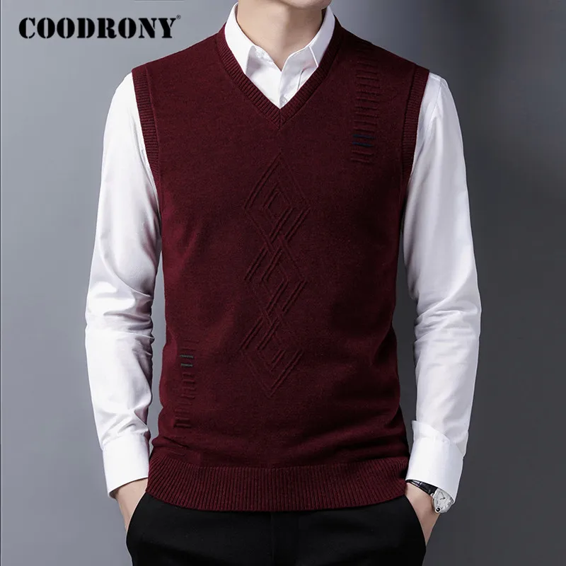 

COODRONY Brand Sleeveless Sweater Men Soft Warm Vest Men Clothing 2020 Autumn Winter New Arrivals Casual V-Neck Pull Homme C1167