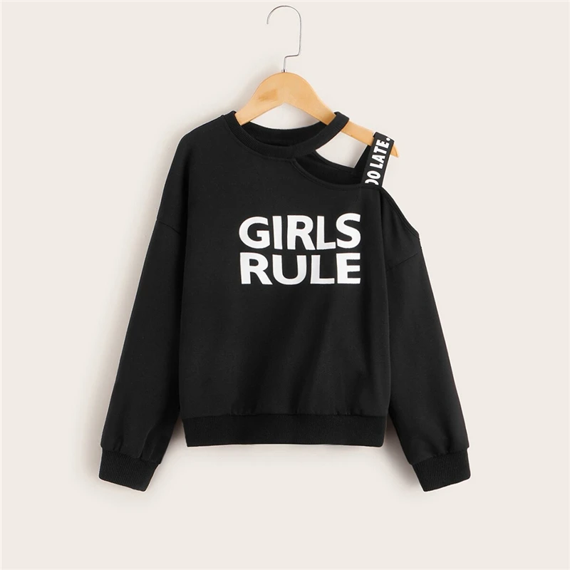 SHEIN Kiddie/черный пуловер на одно плечо с буквенным принтом и ремешком; детские топы; коллекция года; Осенняя детская повседневная толстовка с длинными рукавами