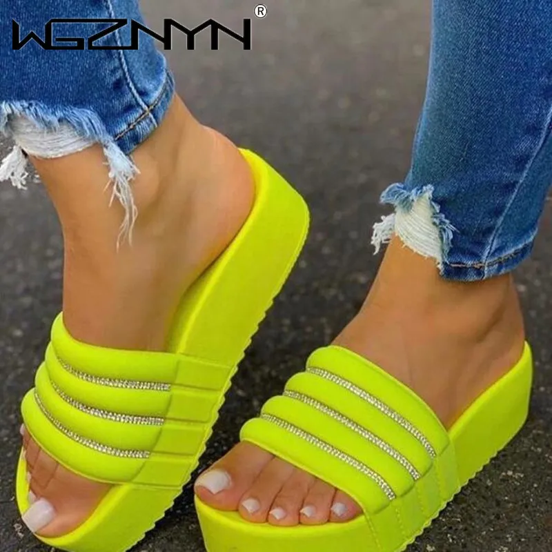 

Summer Women Rhinestone Platform Slippers Wedge Sandals Beach Slippers Mujer Women Candy Color Slippers Fashion Casual Loafer