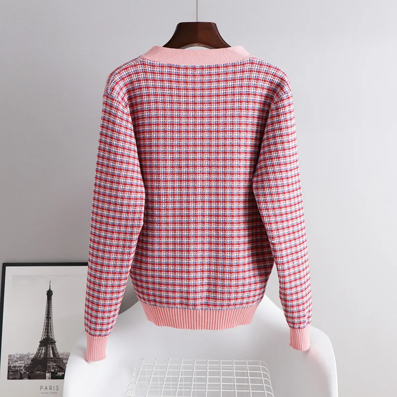 

Retro Xiaoxiang knitted cardigan sweater V-neck rhombic mixed thread color matching top