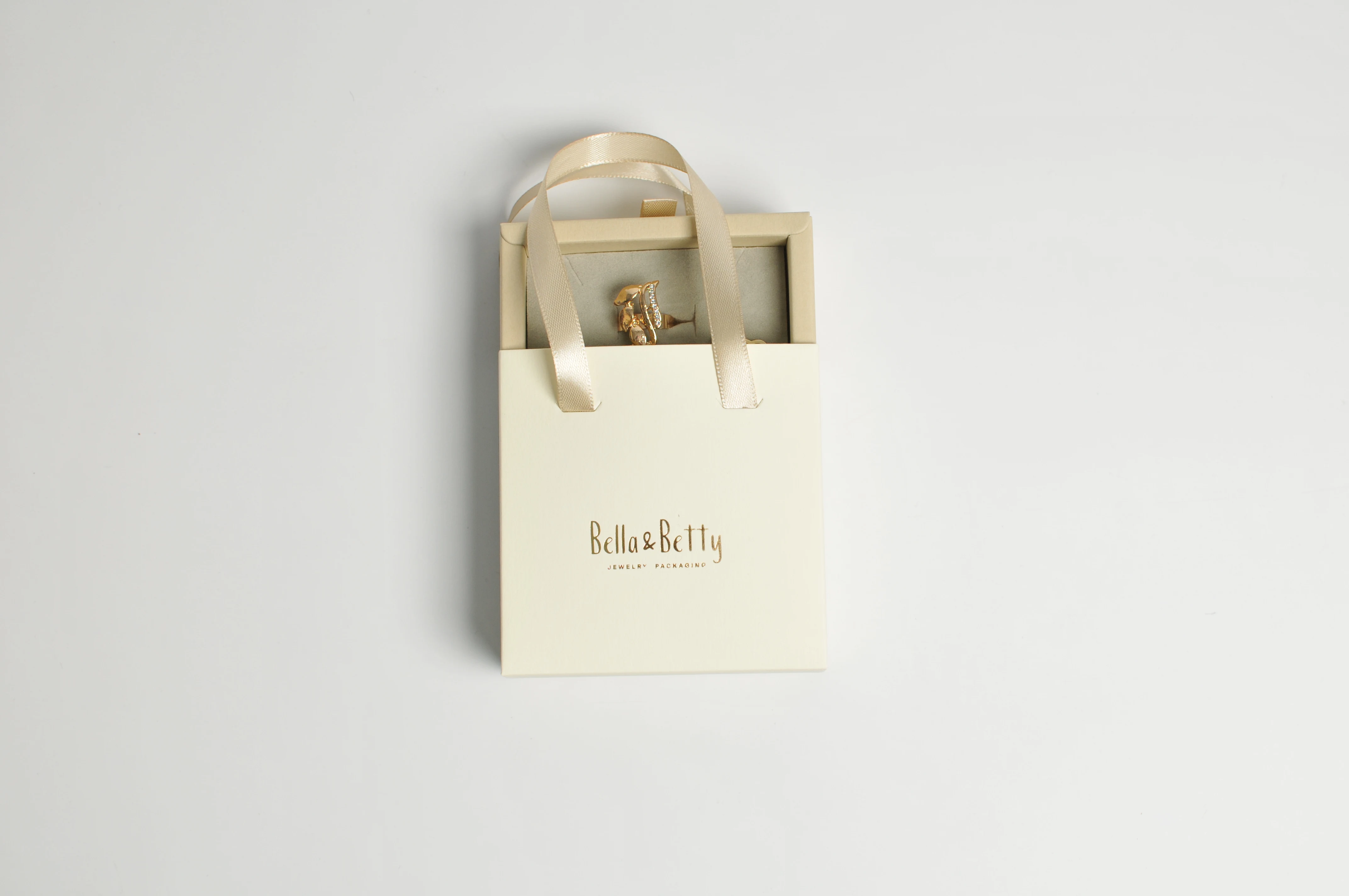 50pcs Beads Earrings Ring Bracelet Fit Original Packaging Paper Bags Original With Logo