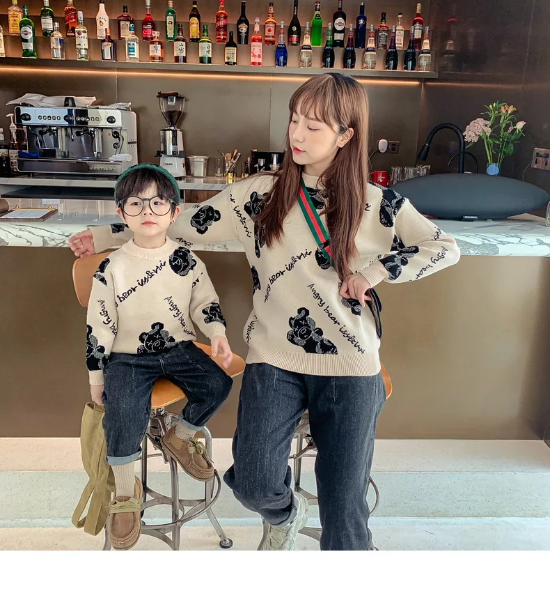 

Parent-child wear autumn and winter sweater 2020 new western style cartoon family wear for a family of three and four mother and