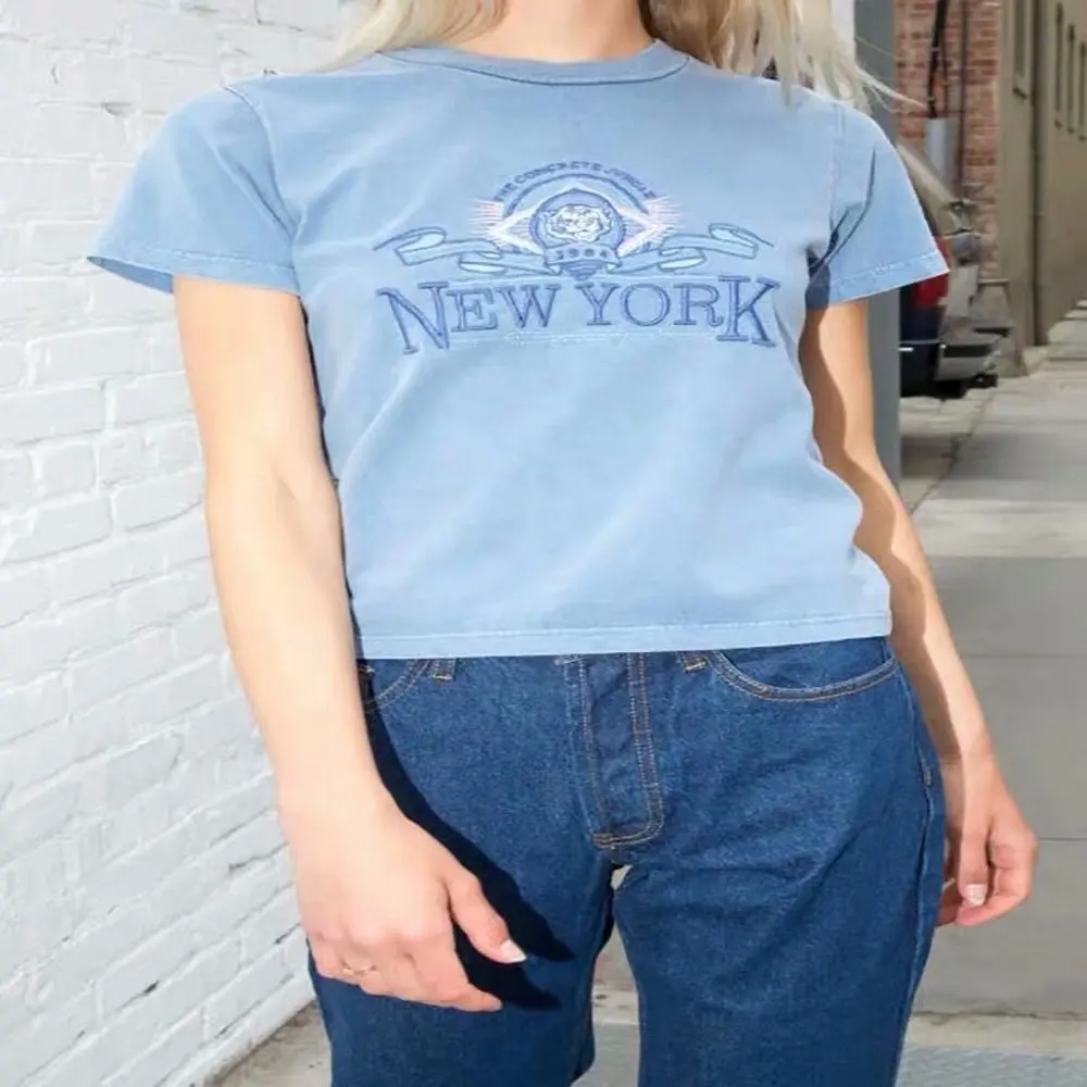 

2020 Summer Women White Cotton T-Shirt Embroidery O-Neck Female Streetwear T Shirts Short Sleeve Casual Crop Tops Ladies Clothes