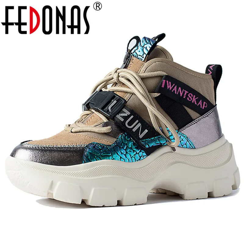 Женские классические кроссовки FEDONAS на плоской подошве с перекрестной шнуровкой