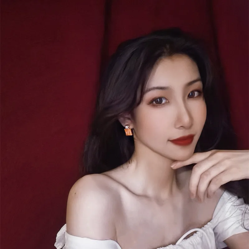 Оранжевые квадратные серьги модные серьги-гвоздики с кристаллами циркона