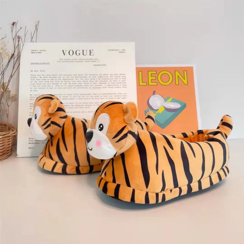 

Теплые мягкие женские домашние тапочки, хлопок, мультяшный тигр, пушистые, для детей, животных, белые серые, для коров, домашние тапочки, санд...