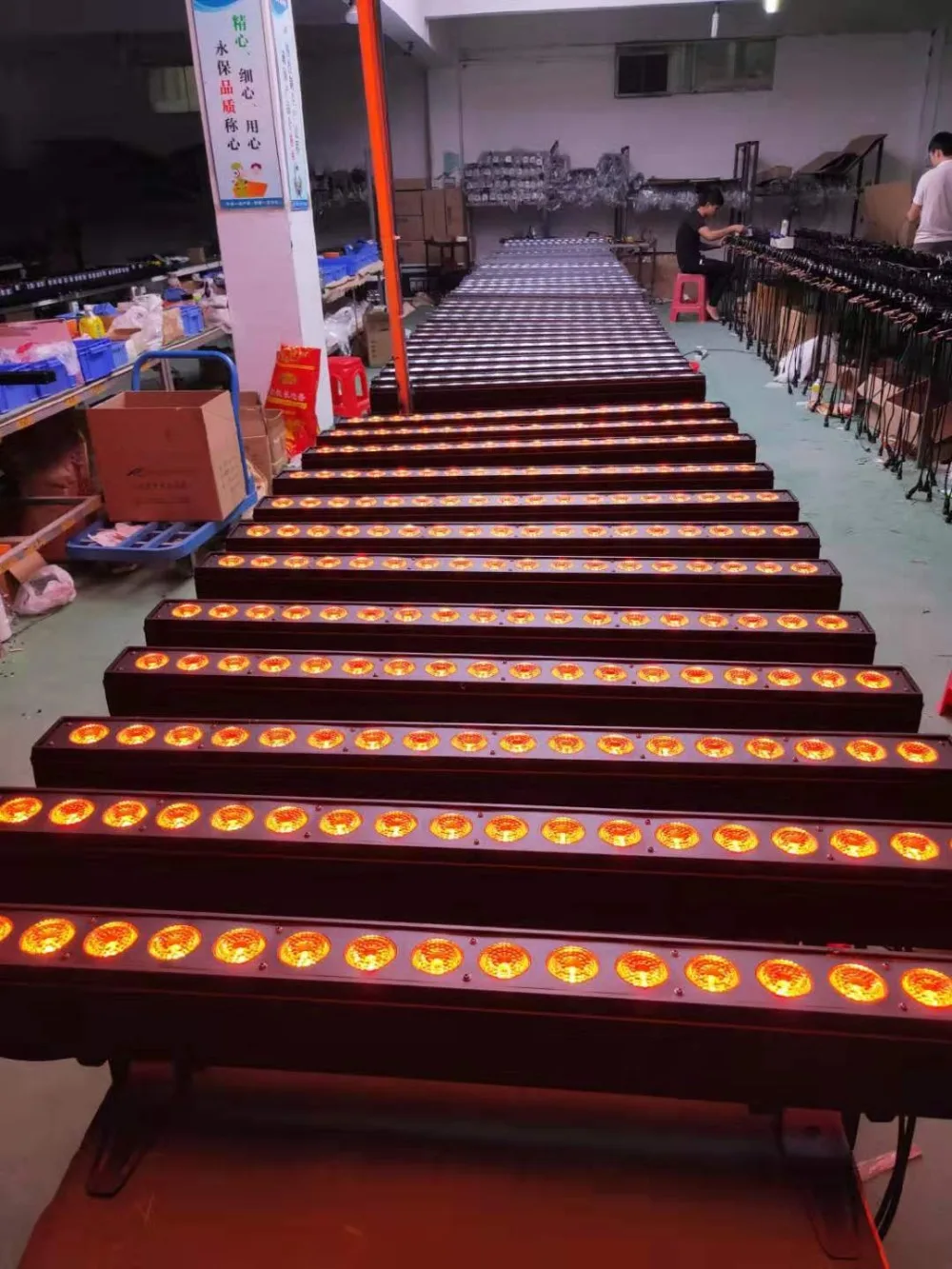 Светодиодная настенная лампа 18x12 Вт Светодиодная Пиксельная светодиодная настенная лампа 18x12 Вт rgbw 4in1 была светильник светодиодный бар мыть светильник для мытья этапа