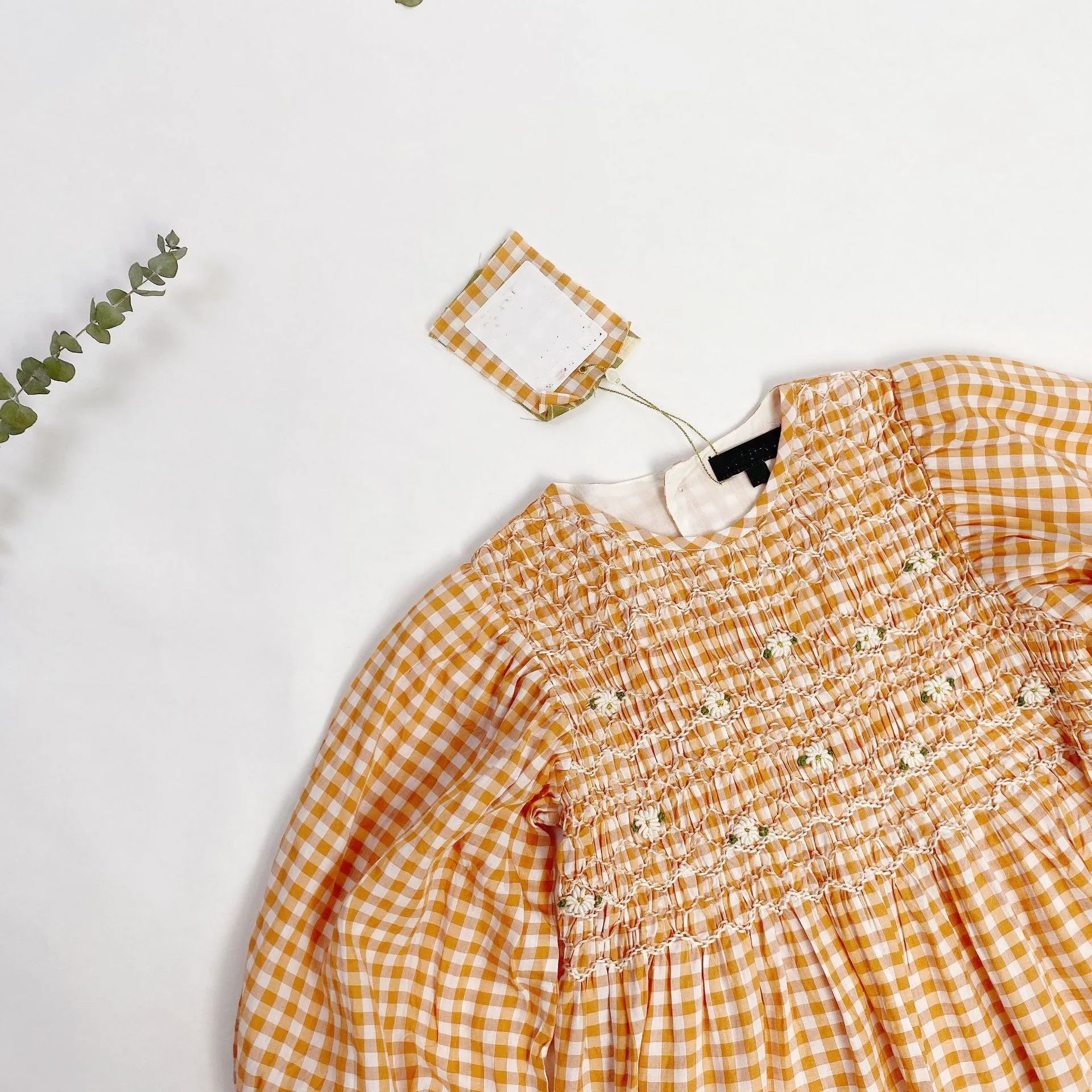 

baby girls clothes spring autumn cotton High quality embroidery with vintage check pattern tops sweet girls clothes