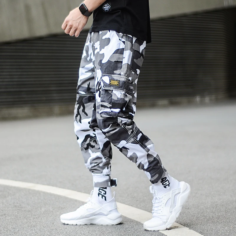 

Newly Designer Camouflage Fashion Cargo Pants Men Loose Fit Big Pocket Wide Leg Harem Trousers Streetwear Hip Hop Joggers Men