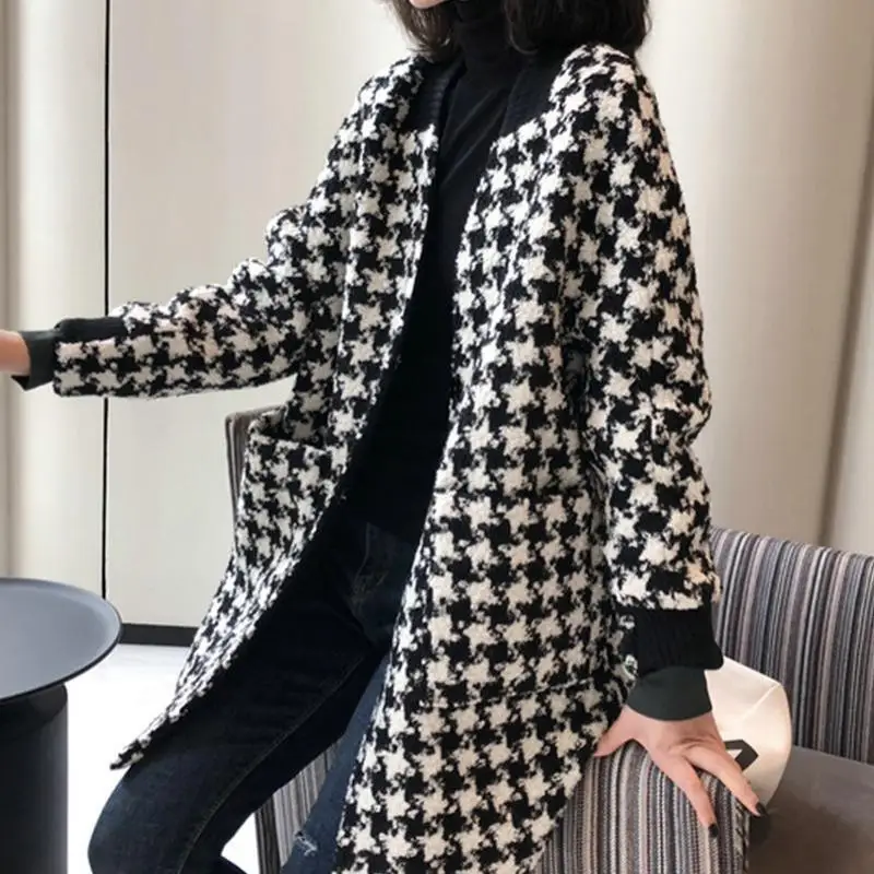 

Autumn Winter Thousand Bird Women Middle Long Tweed Coat Woolen V-neck Wide-waisted Vintage Clothes Cashmere Oversized