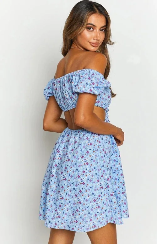 

Women's 2021 Summer New Open Back Hollow Small Floral Digital Skirt Sexy Printed Vintage Beach Women's Dress