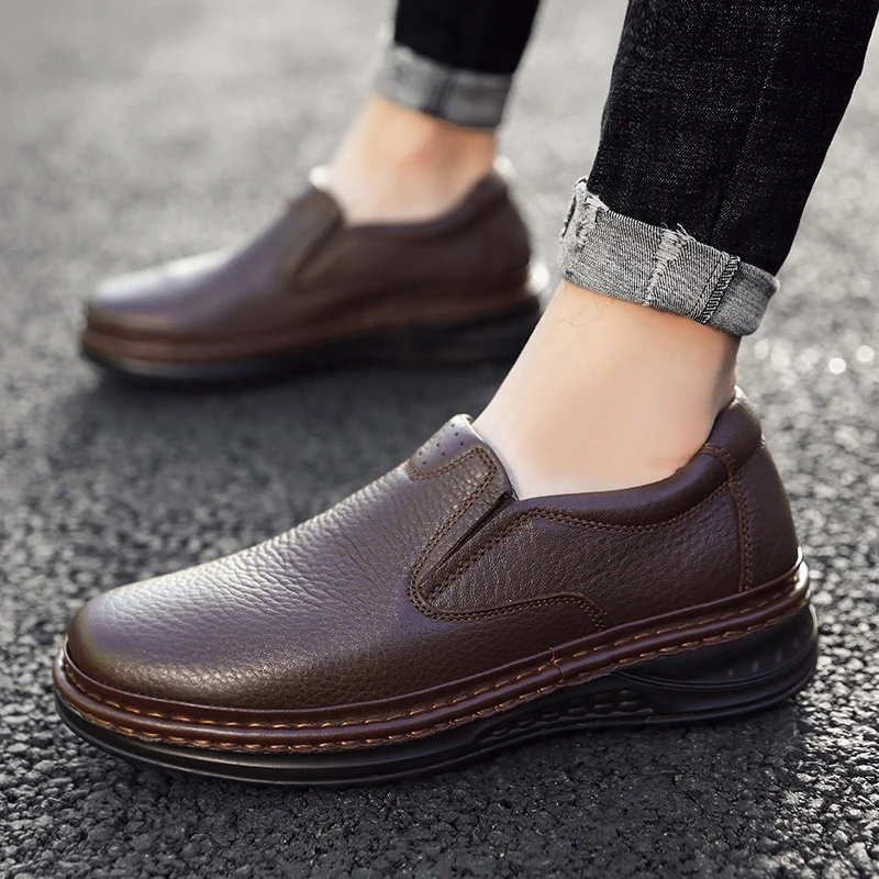 

New Arrival Men 100% Genuine Leather Slip On Shoes Breathable Business Black Flat Shoes Top Quality Male Formal Wedding Shoes