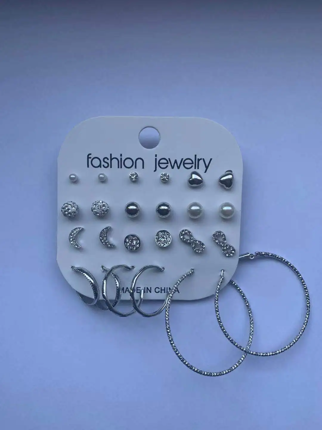 

Korean Fashion Girl Simple Pearl Earrings European And American Combination Cute Cold Wind Small Jewelry