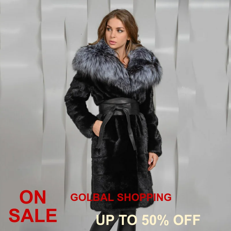 Женская шуба из натурального меха норки с воротником серебристого лисьего