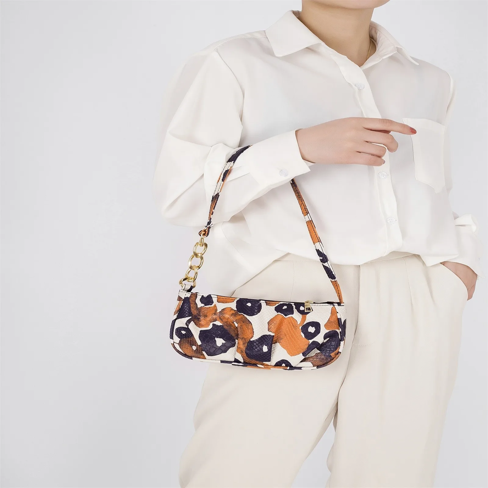 

Fashion Lady Underarm Bag Bag Handbag Single Shoulder Bag New Female Bag Creative Design Free Shipping