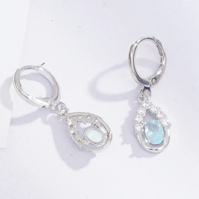 

30Pairs/Lots White Gold Earrings Wholesale Delicate Exquisite Simple Geometric Lovely Small Earings for Women Daily Jewelry