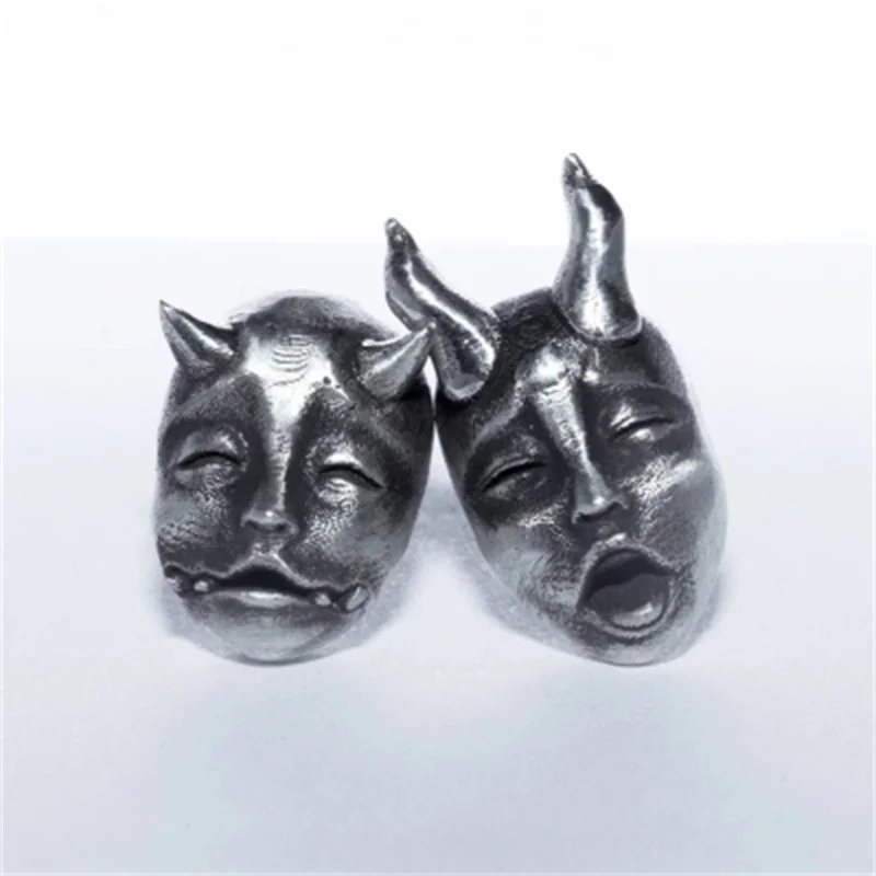 

Personality Plated Gothic Horned Demon Baby Stud Earrings Devil Prajna Skull Earrings for Men Women Punk Jewelry Wholesale