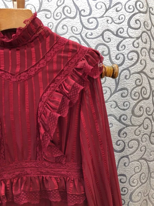 Платье наивысшего качества, Осенние вечерние платья, женское винтажное платье в полоску с кружевным воротником с оборками и длинным рукавом