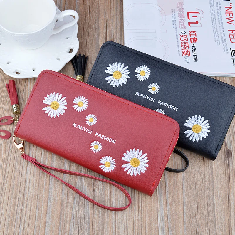 

Women's Wallet Long Small Daisies Embroidery Wallet Lether Mobile Phone Bag Clutch Bag Korean Version Lady Wallet Large Capacity