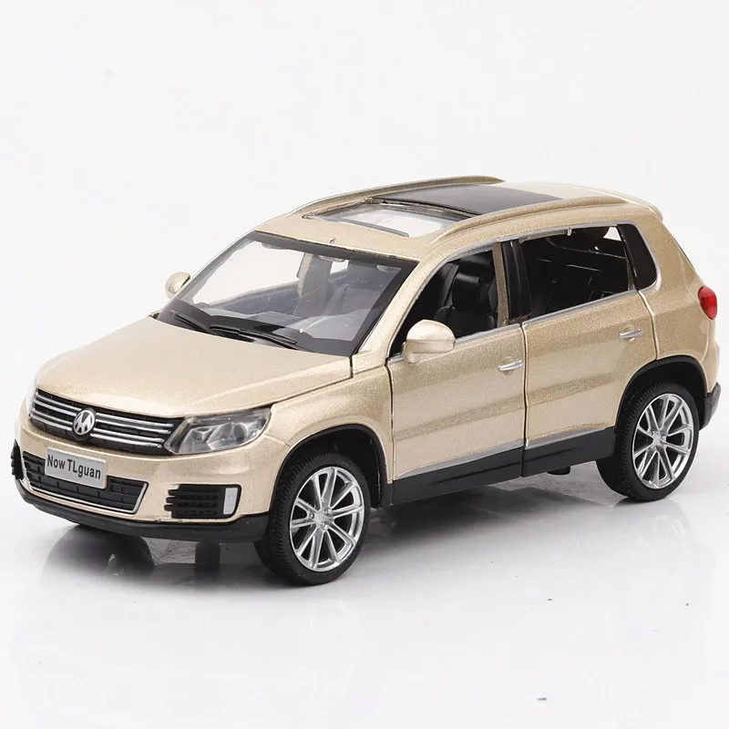 

1:32 Exquisite Family Cars Model Alloy Tiguan Diecasts Pull Back Model Car Toy 6 Door Opening Sound Collection Boyfriend Gift