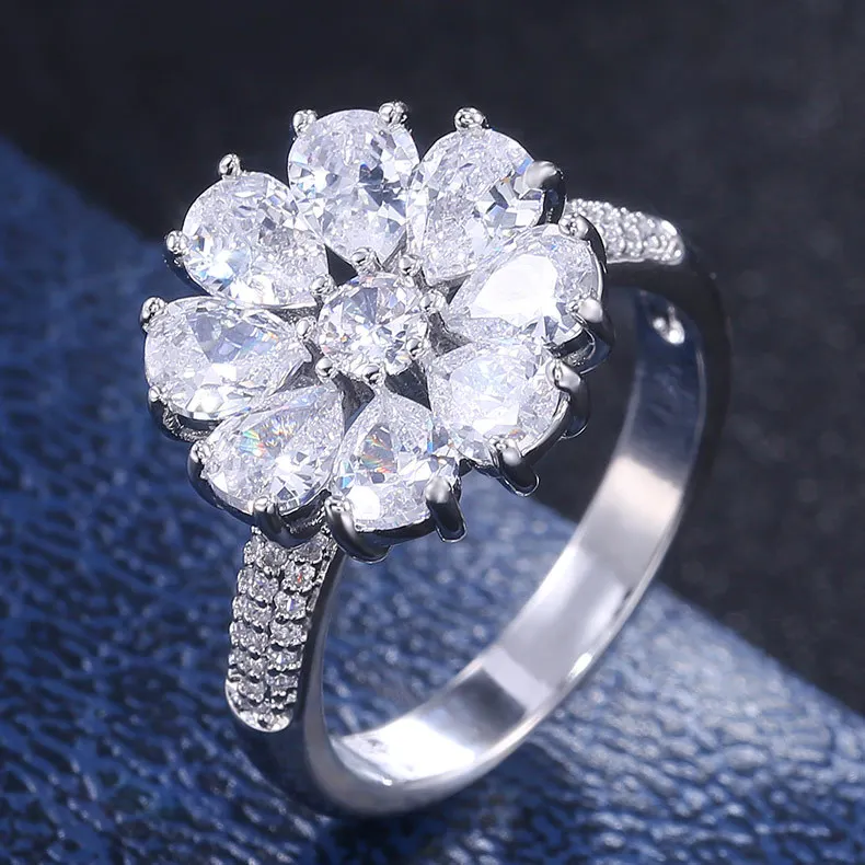

Luxury Flower Shape Zircon wedding Rings For Women jewelry Austria Crystals Silver Color Engagement Rings Female Anel bijoux