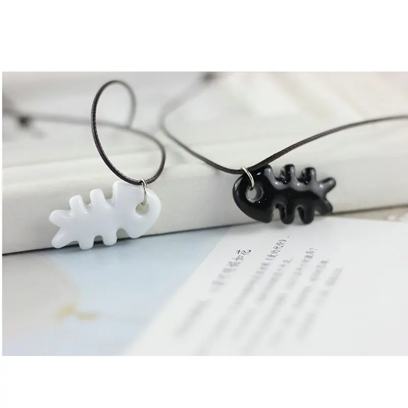 Y030 бигбинг модные ювелирные изделия керамическая белая черная рыба кость кулон