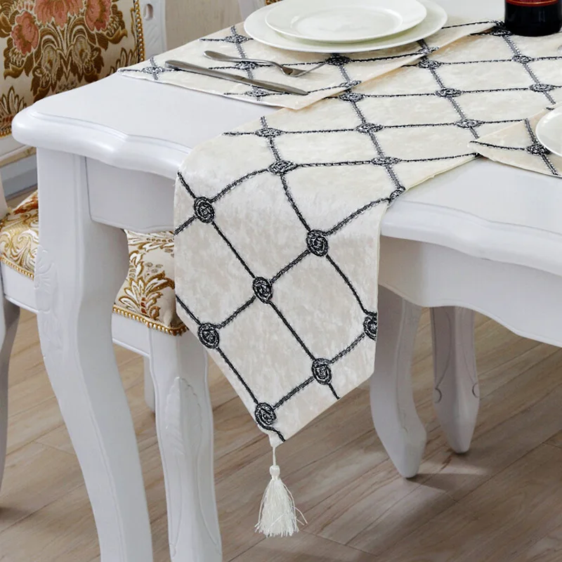 

3D flower plate flower flocking table runner simple modern square grid table mat coffee table flag