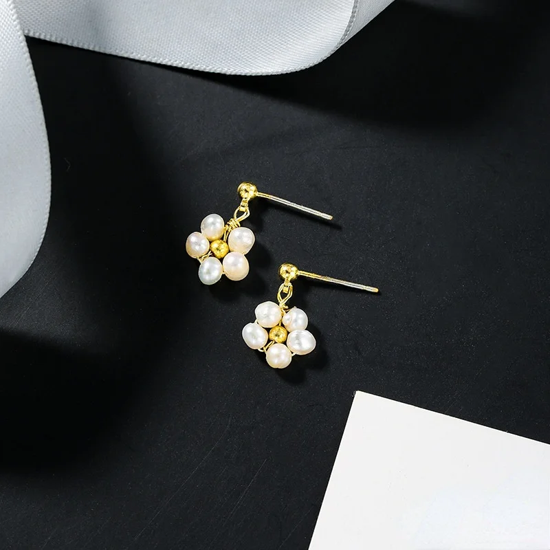 

Sweet Jewelry Flower Earrings Hot Sale Delicate Design Golden Plating Round Ball Natural Freshwater Pearl Earrings For Girl