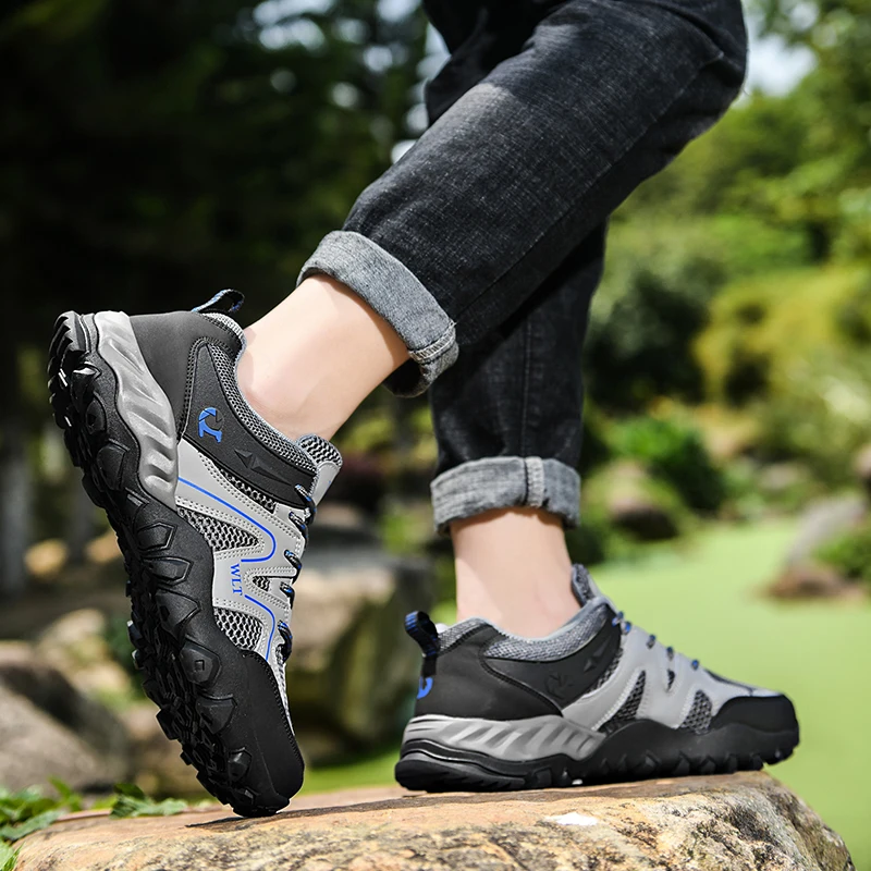 Men Hiking Shoes Non-slip Mountain Trekking Shoes Outdoor Breathable Tactical Combat Army Boots Desert Training Sneakers