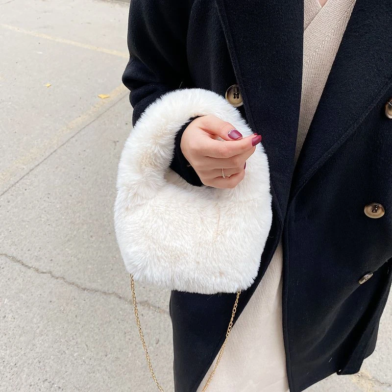 

Small Furry Luxury Designer Handbag Chains Fluffy Tote Bag Plush Dumpling Bags For Women New Fur Cloud Bag Solid Crossbody Bag