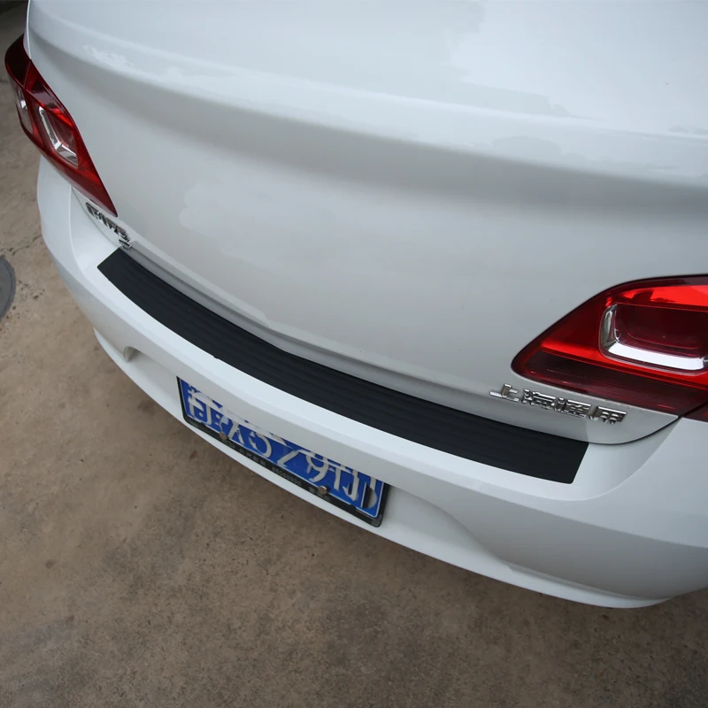 Универсальные ленты для защиты заднего бампера резиновые молдинги AUDI Q3 |