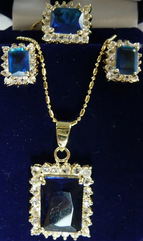 Комплект украшений из колье серёг кольца и с синим/розовым/красным/фиолетовым