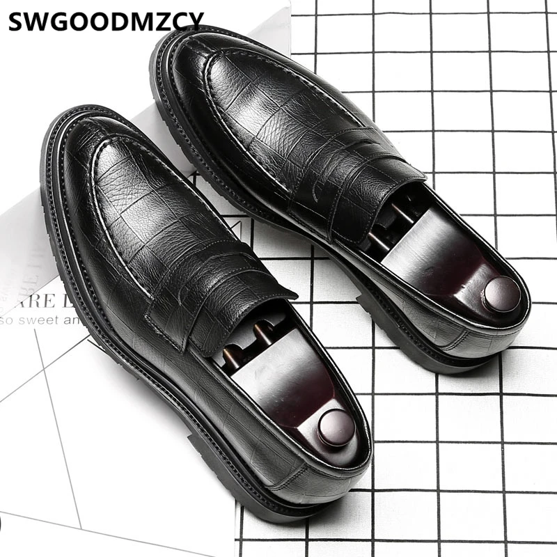 

Formal Shoes Men Office Loafers Mens Dress Shoes Coiffeur Italian Brand Loafers Suit Shoes Men Classic Wedding Dress Buty Meskie