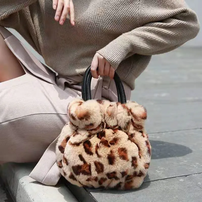 Новинка 2020 Женская японская и южнокорейская сетчатая красная меховая сумка 100%