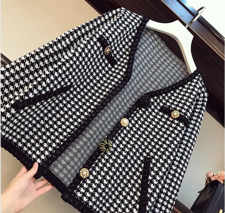 Повседневный винтажный вязаный костюм с шортами гусиные лапки новинка на осень и