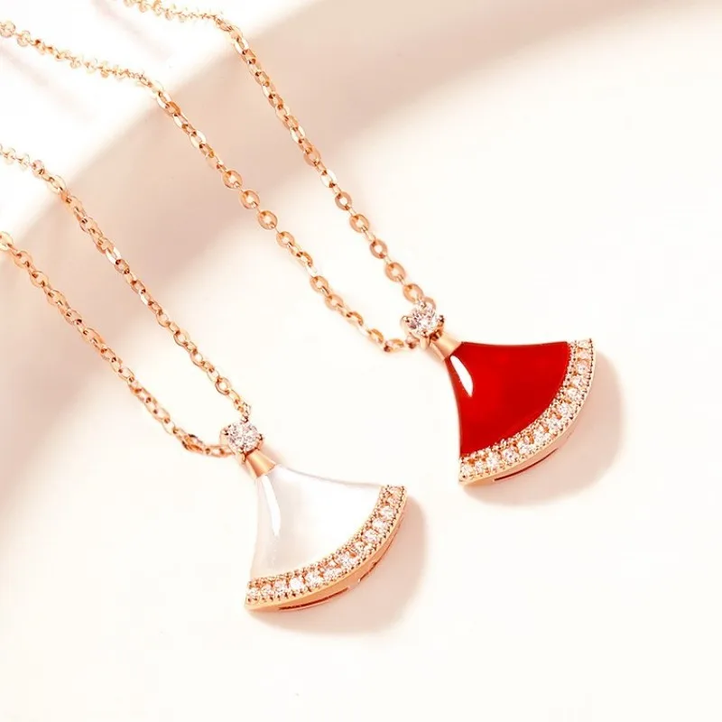 

S925 pure silver Pendant Necklaces white Fritillaria fan-shaped small skirt Necklace Shell clavicle chain