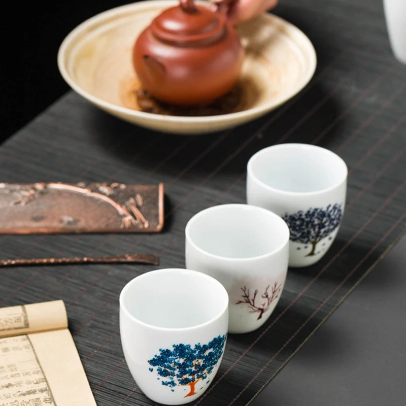 

Japanese Magic Sakura Cup Cold Temperature Color Changing Flower display Sake Cup Ceramic Kung Fu Tea Cup Creative Tableware
