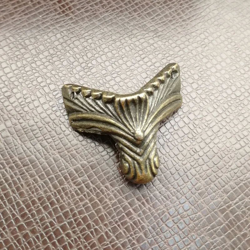 4 шт., 30x26 мм, имитация цинкового сплава, винтажные бронзовые ножки, декорированные, деревянные ящики, фиксированные опорные ножки, угловой декоративный металлический уголок