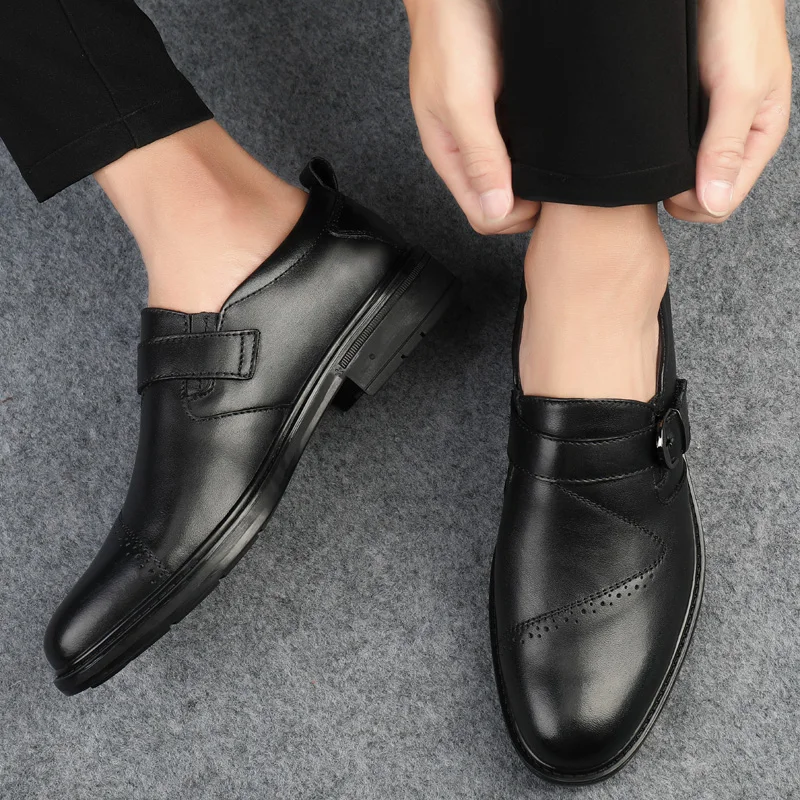 

Brand Men's Casual Shoes New Breathable Comfortable Men Loafers Luxury Men's Flats Men Casual Shoes Buckle style *7011