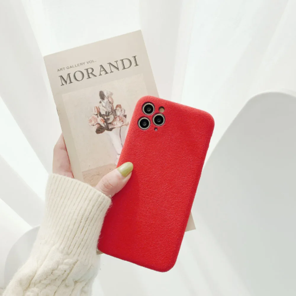 

Shockproof Luxury Phone Case For iPhone 11 Pro Max XS X XR 7 8 Plus Soft Silicone Slim Warm Plush Furry Fabric Back Cover Capa