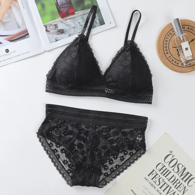 

Sexy Lace Bra And Briefs Set Women's Underwear French Lace Bralette Female Triangle Bra Brassiere Embroidery Sexy Lingerie Set