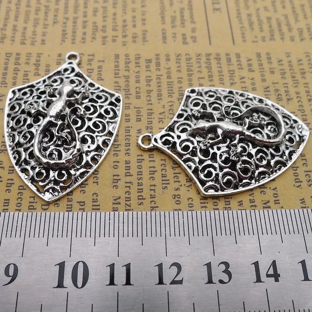 

30pcs Shield Charms 30mm x 44mm DIY Jewelry Making Pendant Antique Silver Color