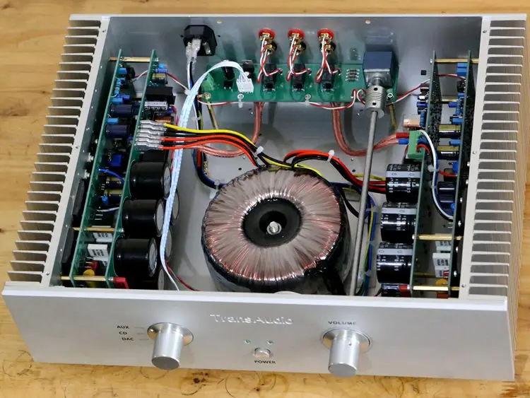 [Грифон * TABU 100(NAD S300 Line] комбинированный двухканальный усилитель мощности класса AB